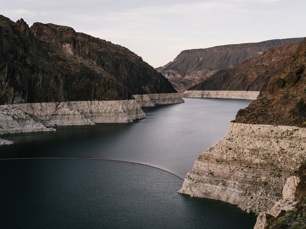 Image of Lake Mead, with water depleted.